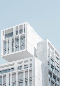 Lire la suite à propos de l’article Stratégies d’investissement dans l’immobilier de commerce pour des rendements